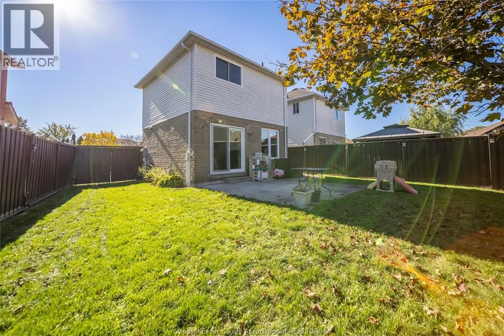 1016 PEACH BLOSSOM CRESCENT