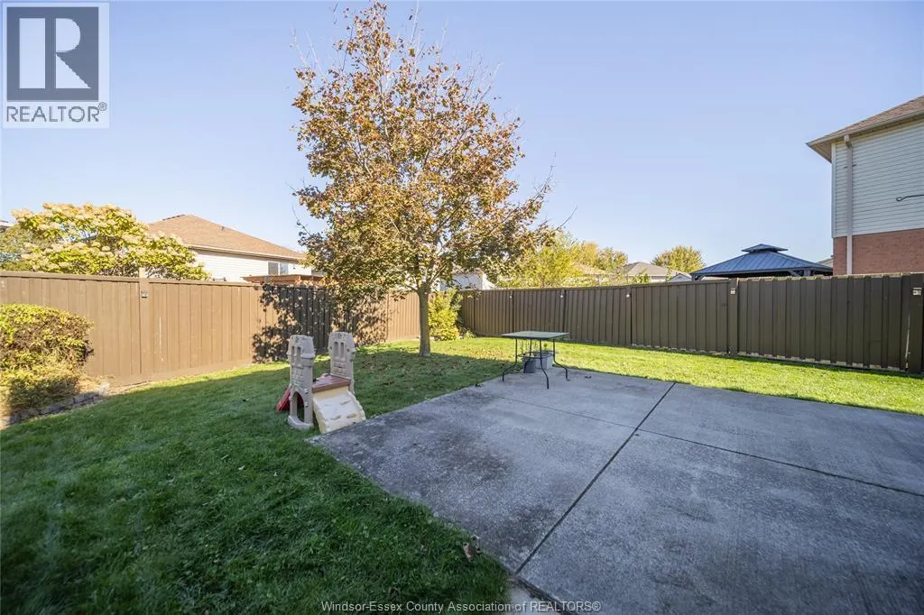 1016 PEACH BLOSSOM CRESCENT