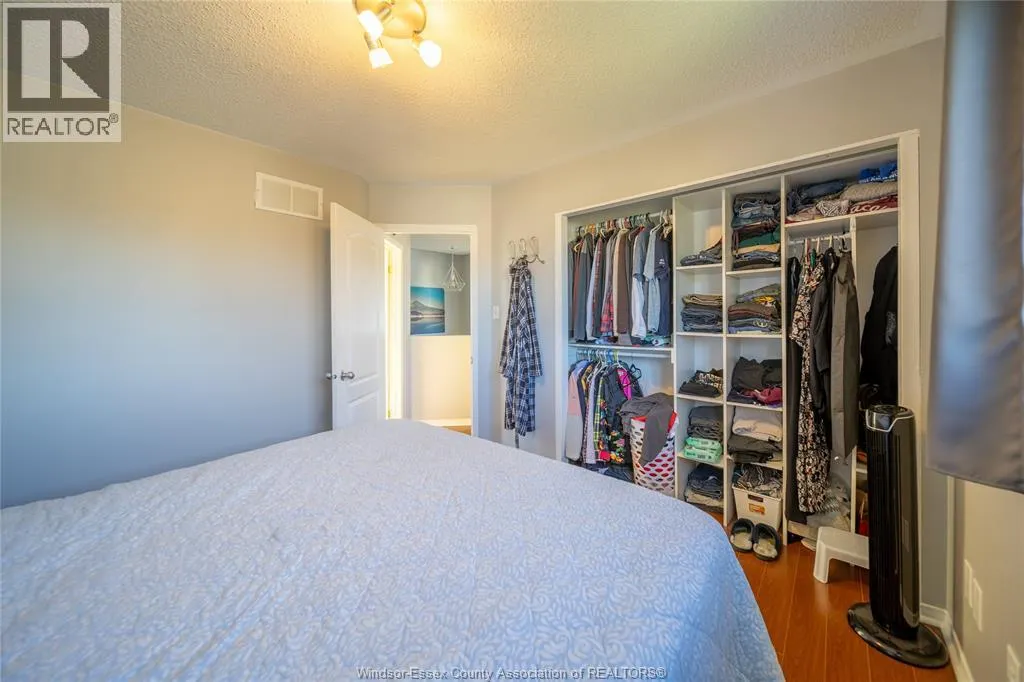 1016 PEACH BLOSSOM CRESCENT