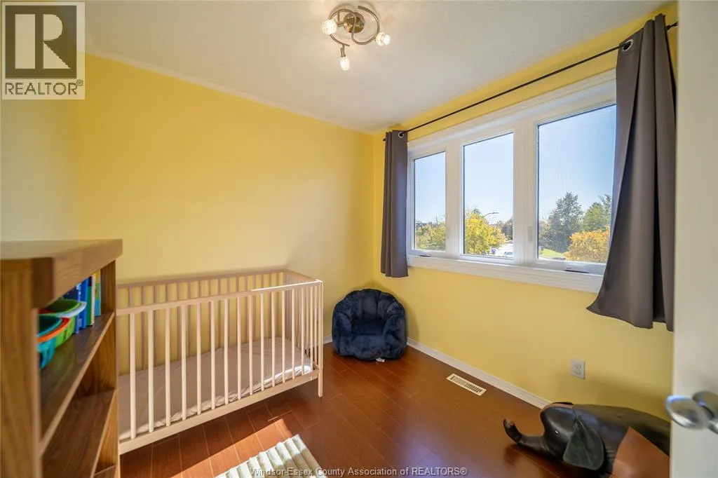 1016 PEACH BLOSSOM CRESCENT