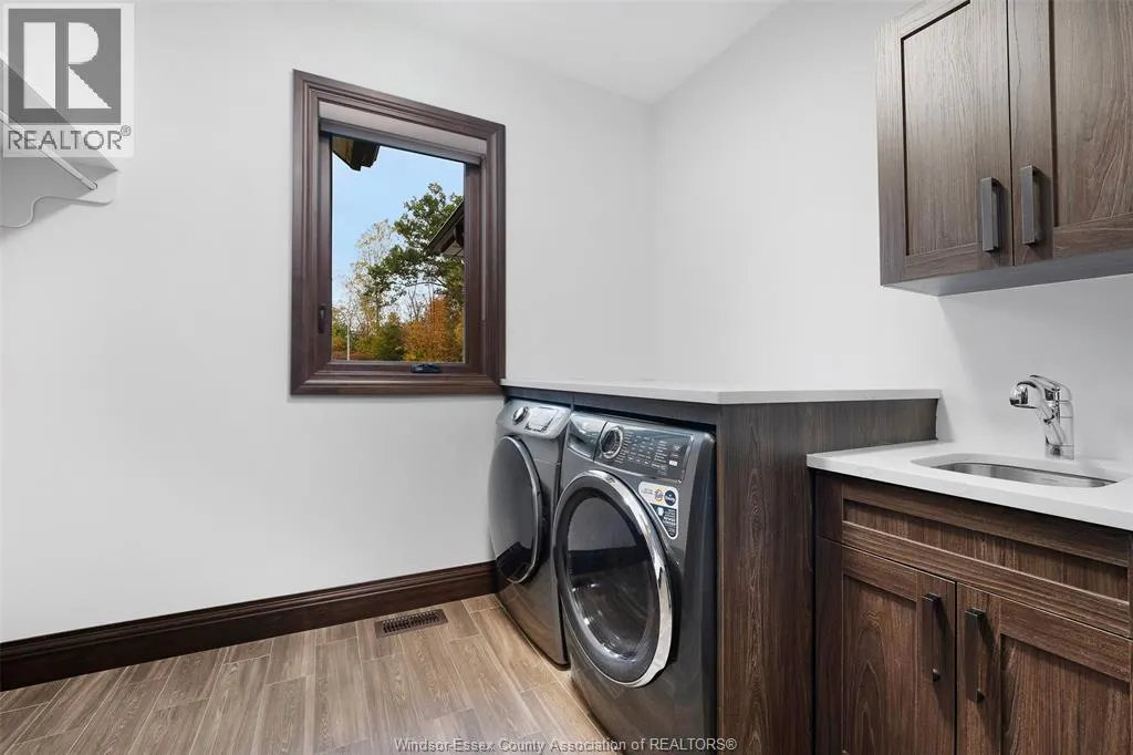 26 TWO CREEKS LANE