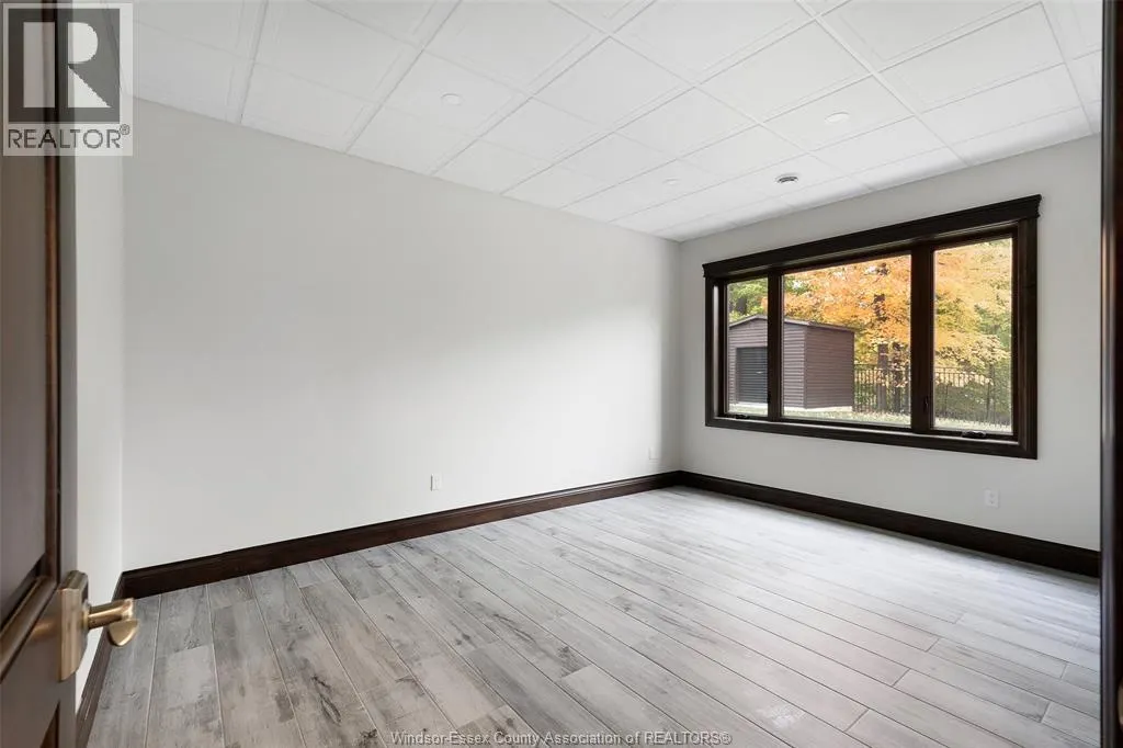26 TWO CREEKS LANE
