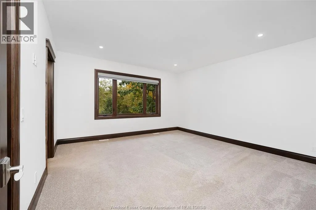 26 TWO CREEKS LANE