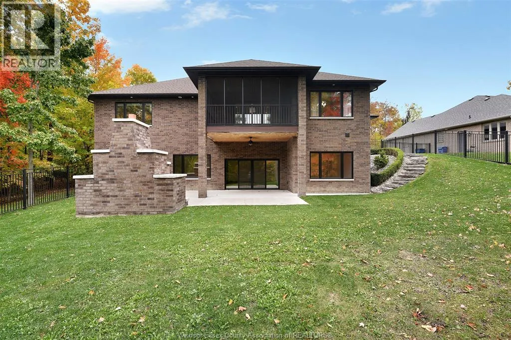 26 TWO CREEKS LANE