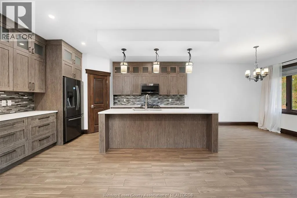 26 TWO CREEKS LANE