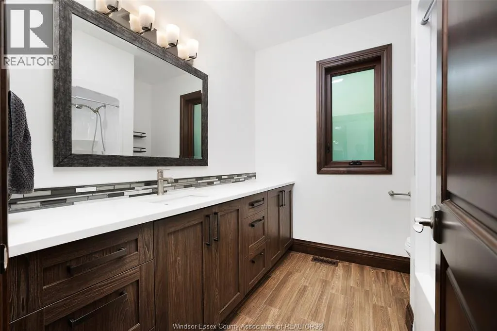 26 TWO CREEKS LANE