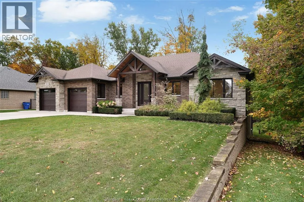 26 TWO CREEKS LANE