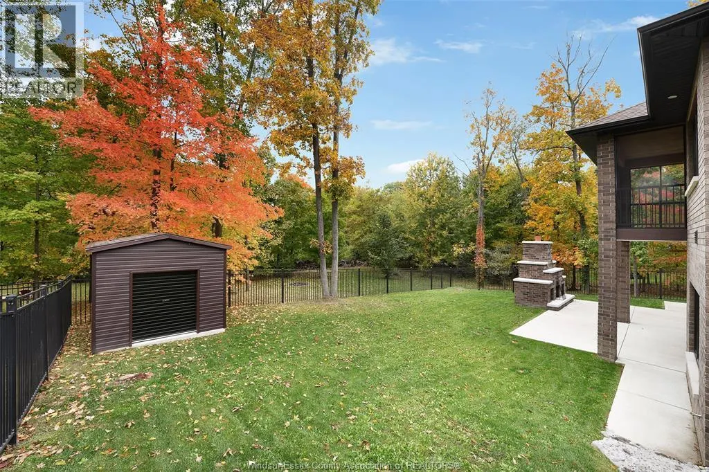 26 TWO CREEKS LANE