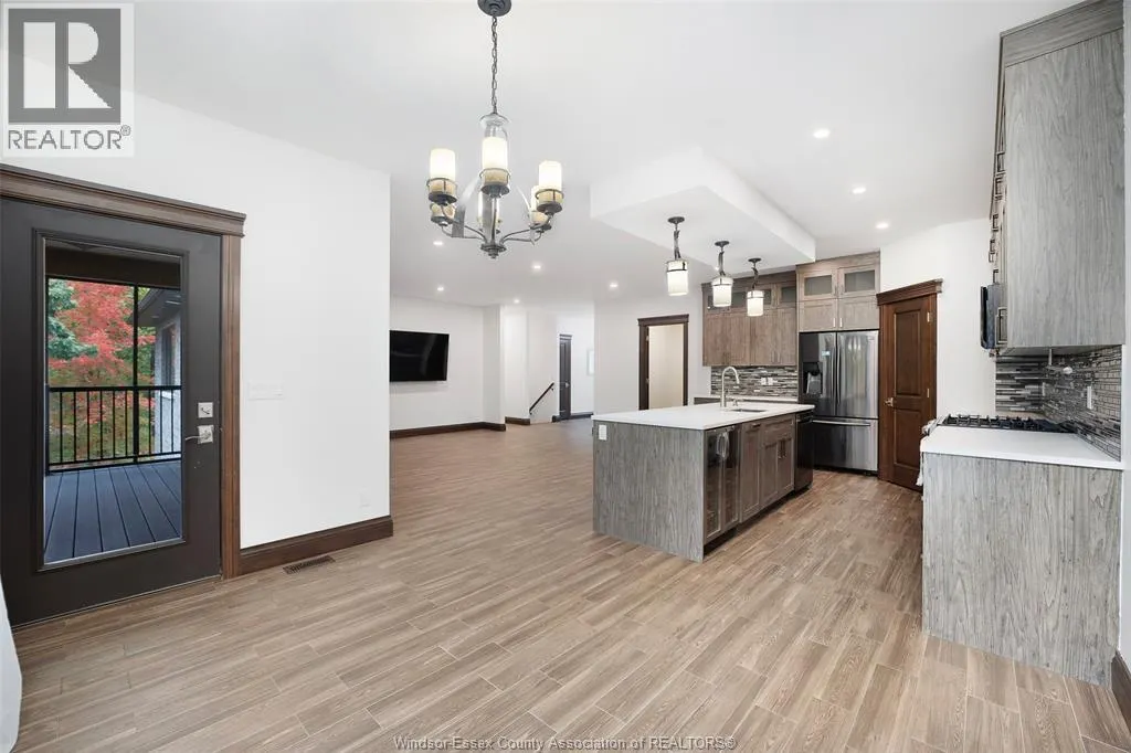 26 TWO CREEKS LANE