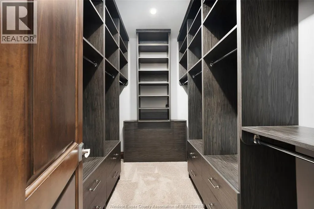 26 TWO CREEKS LANE