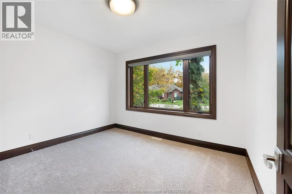 26 TWO CREEKS LANE