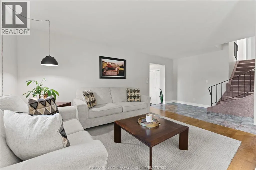 234 APPLEWOOD ROAD