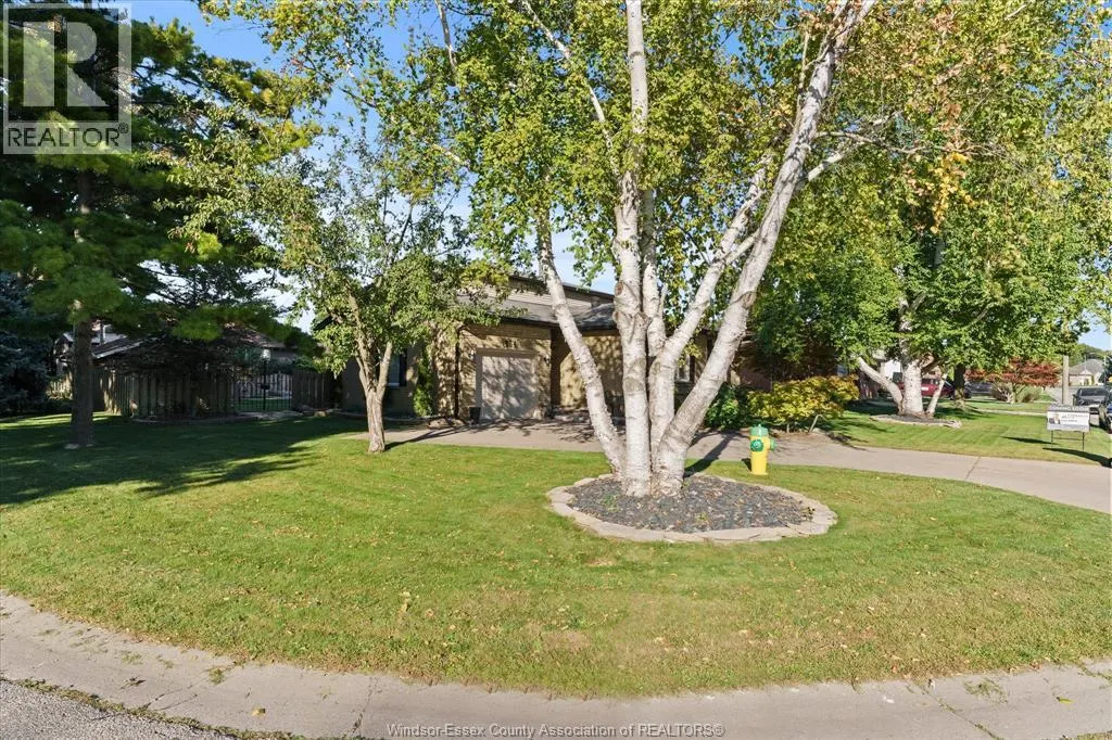 234 APPLEWOOD ROAD