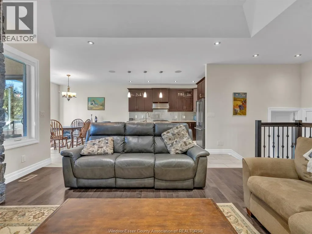 211 ROBSON ROAD