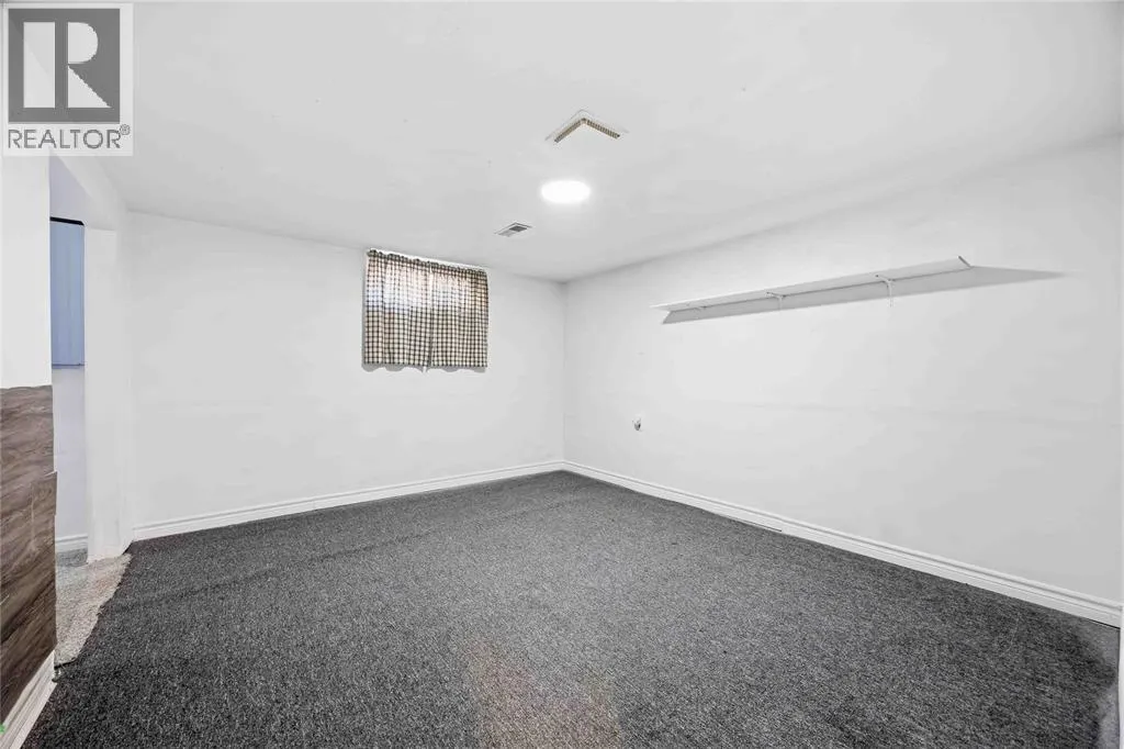 315 Brentwood CRESCENT