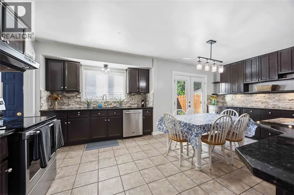 315 Brentwood CRESCENT