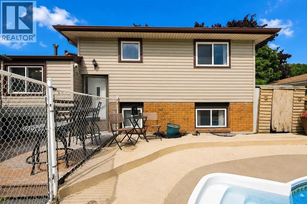 315 Brentwood CRESCENT