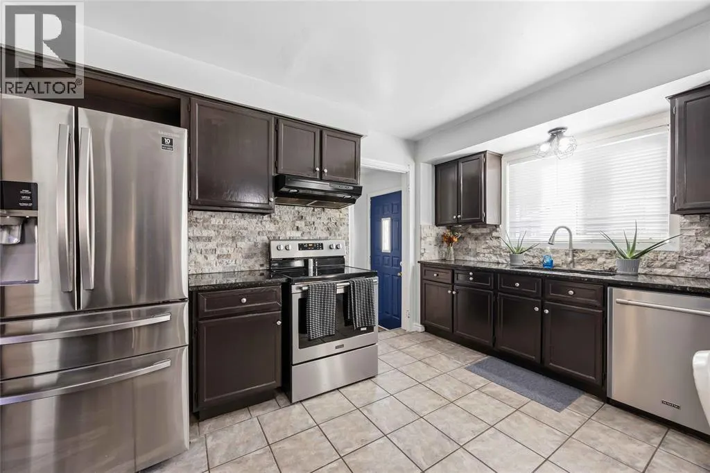 315 Brentwood CRESCENT