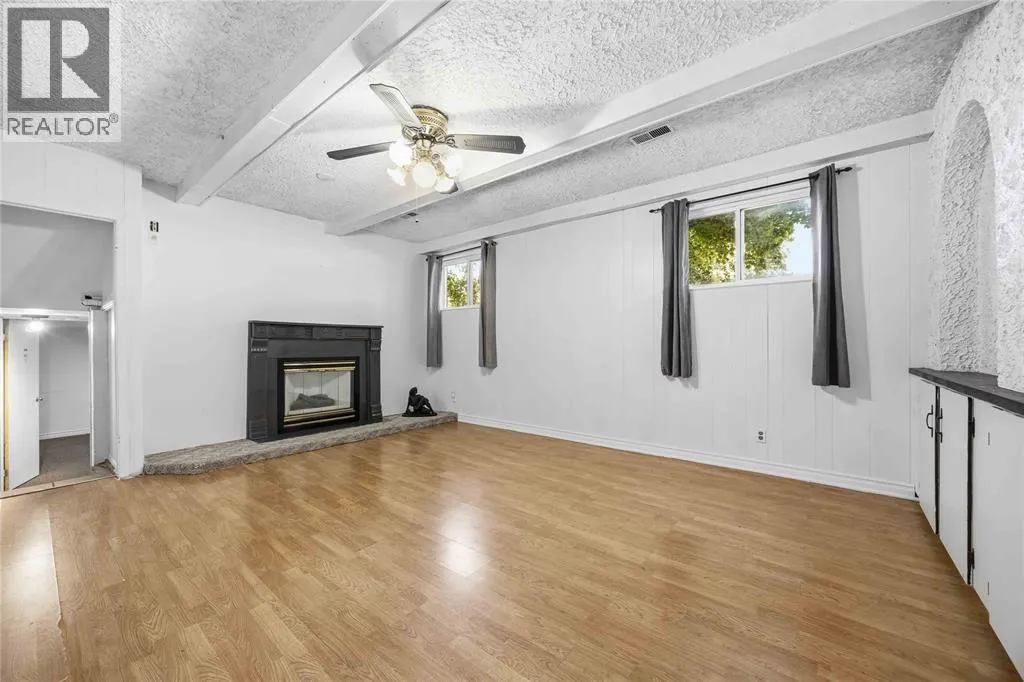 315 Brentwood CRESCENT