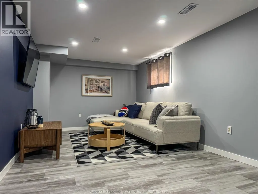 2433 MEIGHEN