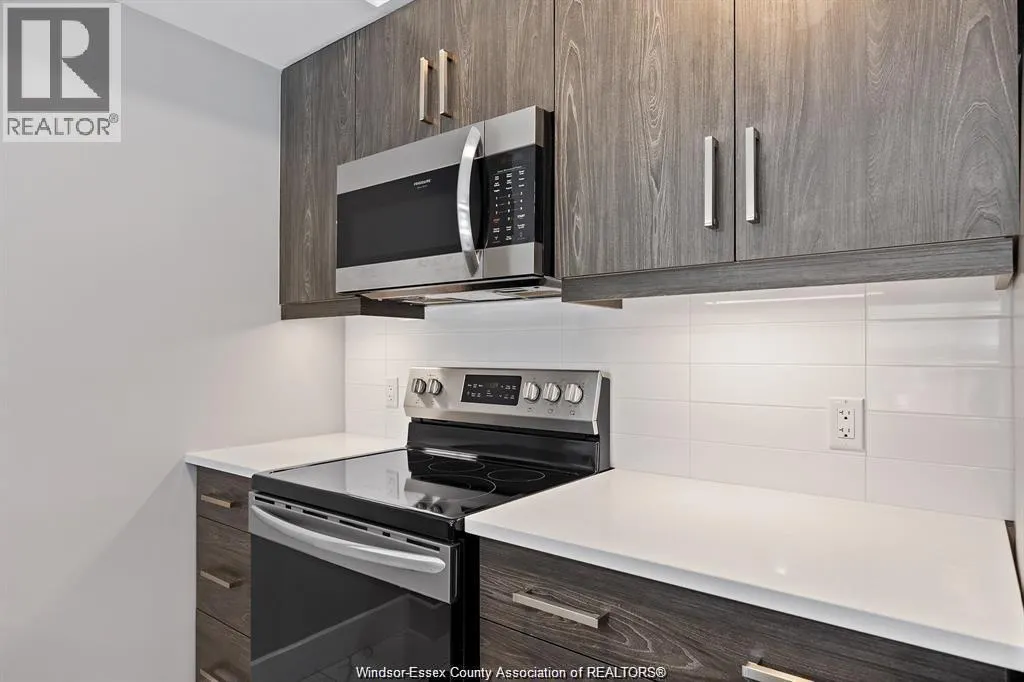 480 FAIRVIEW BOULEVARD Unit# 101