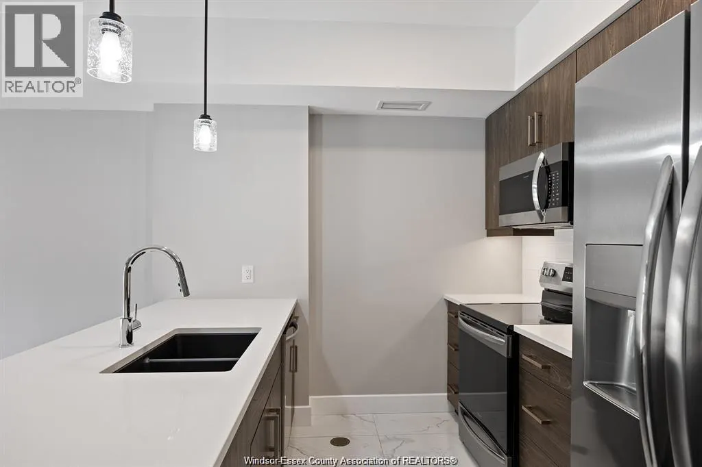 480 FAIRVIEW BOULEVARD Unit# 101