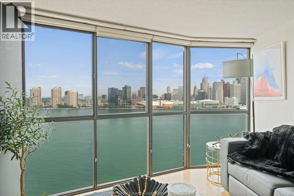 515 RIVERSIDE DRIVE West Unit# 1608