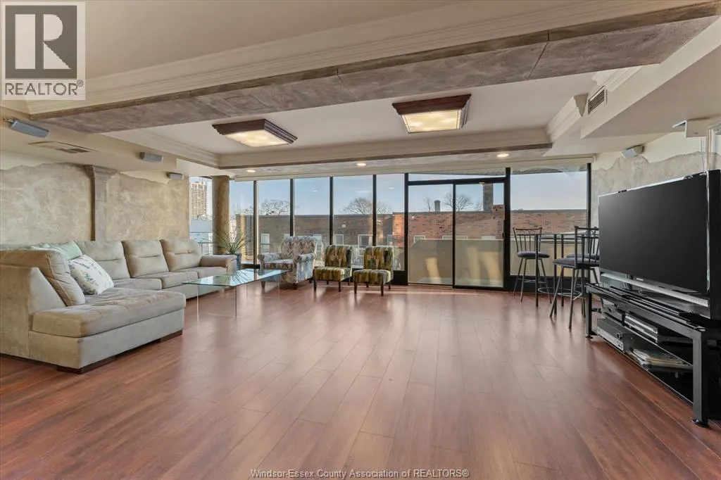 515 RIVERSIDE DRIVE West Unit# 1608