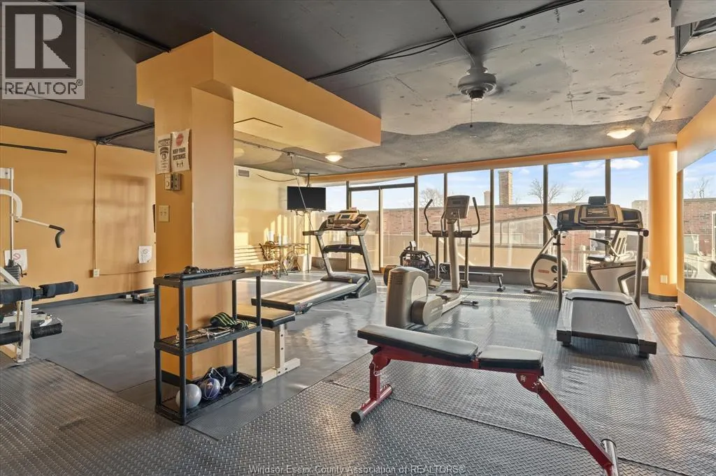 515 RIVERSIDE DRIVE West Unit# 1608