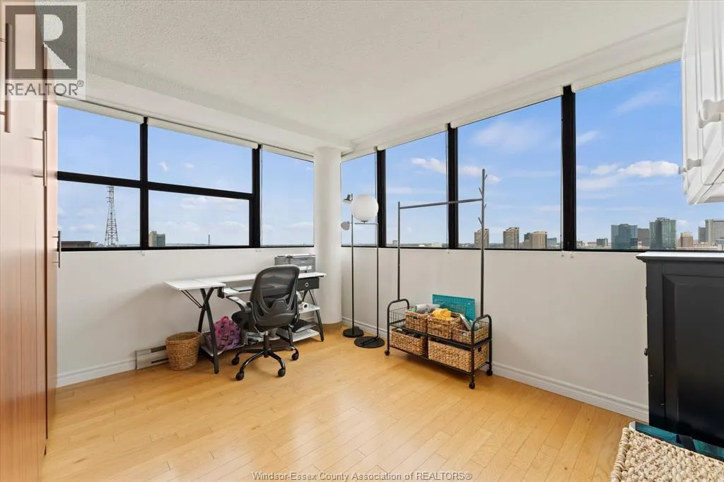 515 RIVERSIDE DRIVE West Unit# 1608
