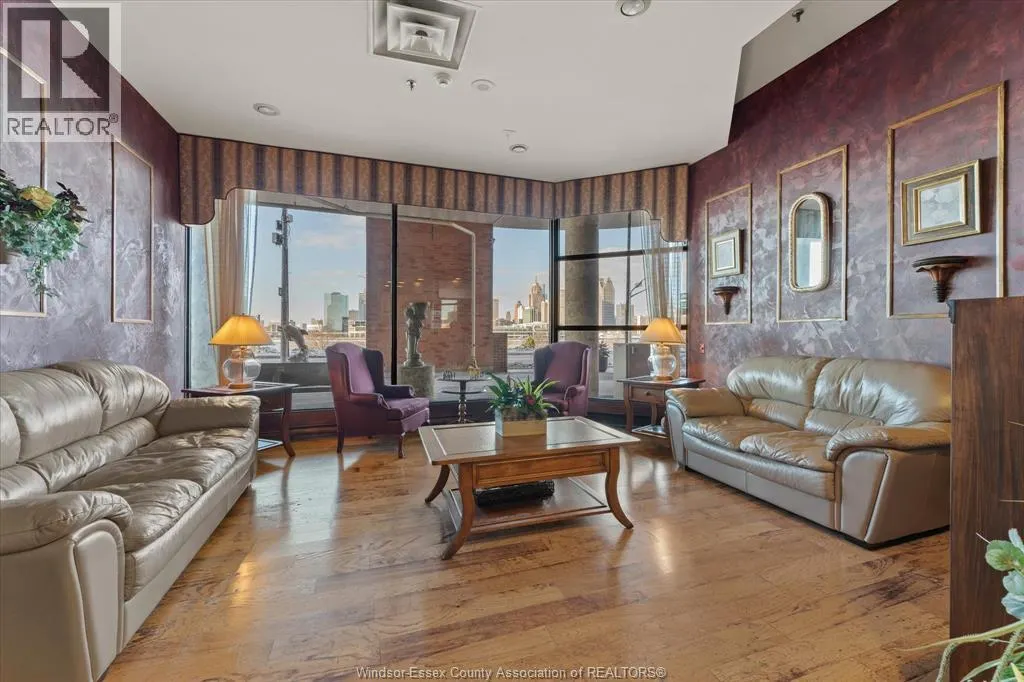 515 RIVERSIDE DRIVE West Unit# 1608