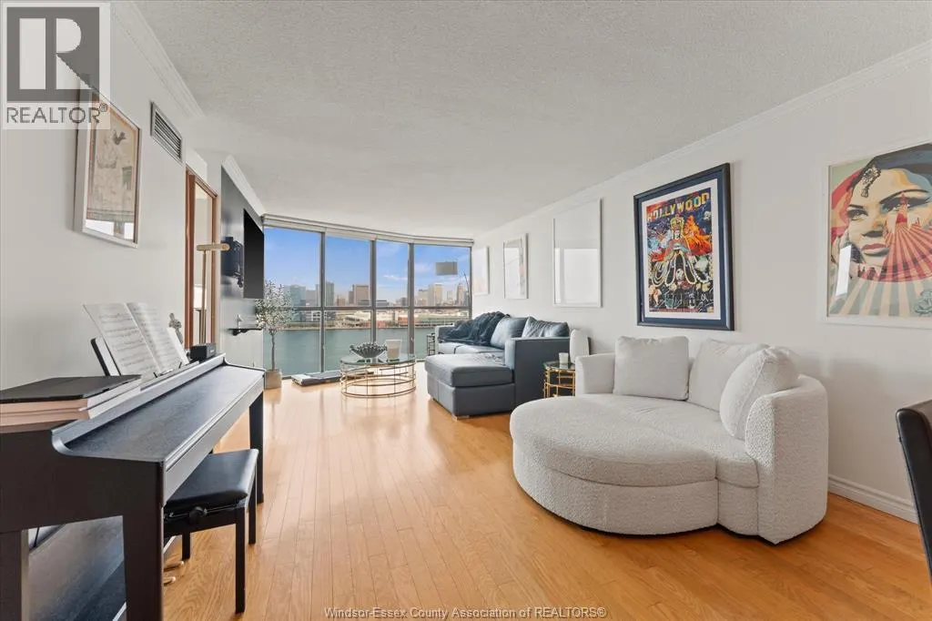 515 RIVERSIDE DRIVE West Unit# 1608