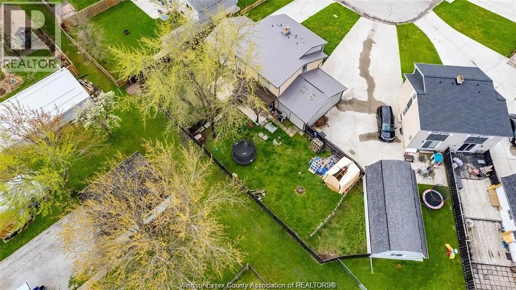 10-10.5 VANIER DRIVE