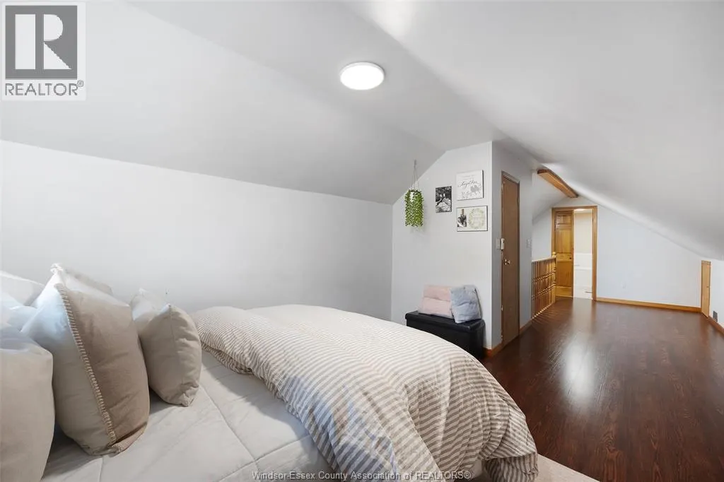 1331 CLOVELLY DRIVE