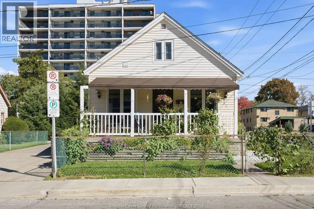 192 PARENT AVE