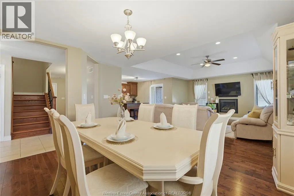 256 MAXWELL CRESCENT