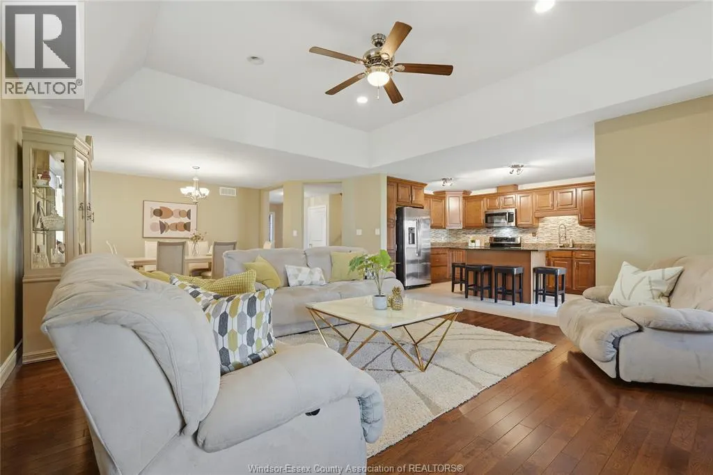 256 MAXWELL CRESCENT