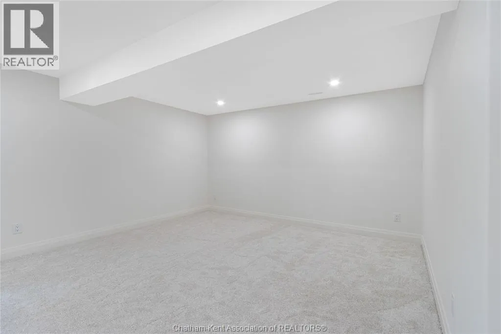 30 ROSEWOOD CRESCENT