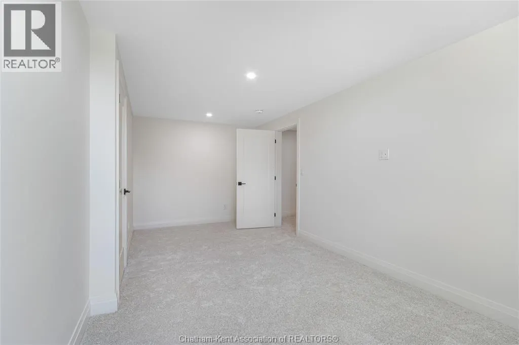 30 ROSEWOOD CRESCENT