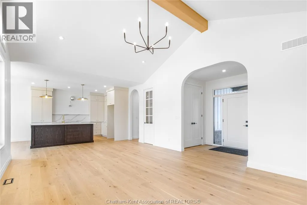 30 ROSEWOOD CRESCENT