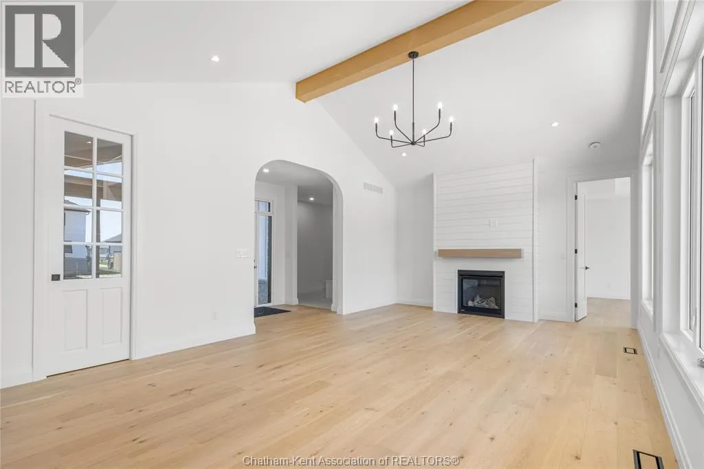 30 ROSEWOOD CRESCENT