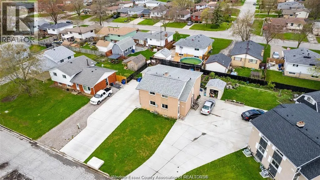 10.5 VANIER