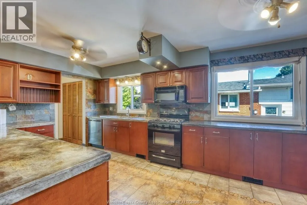 2954 RUSHTON