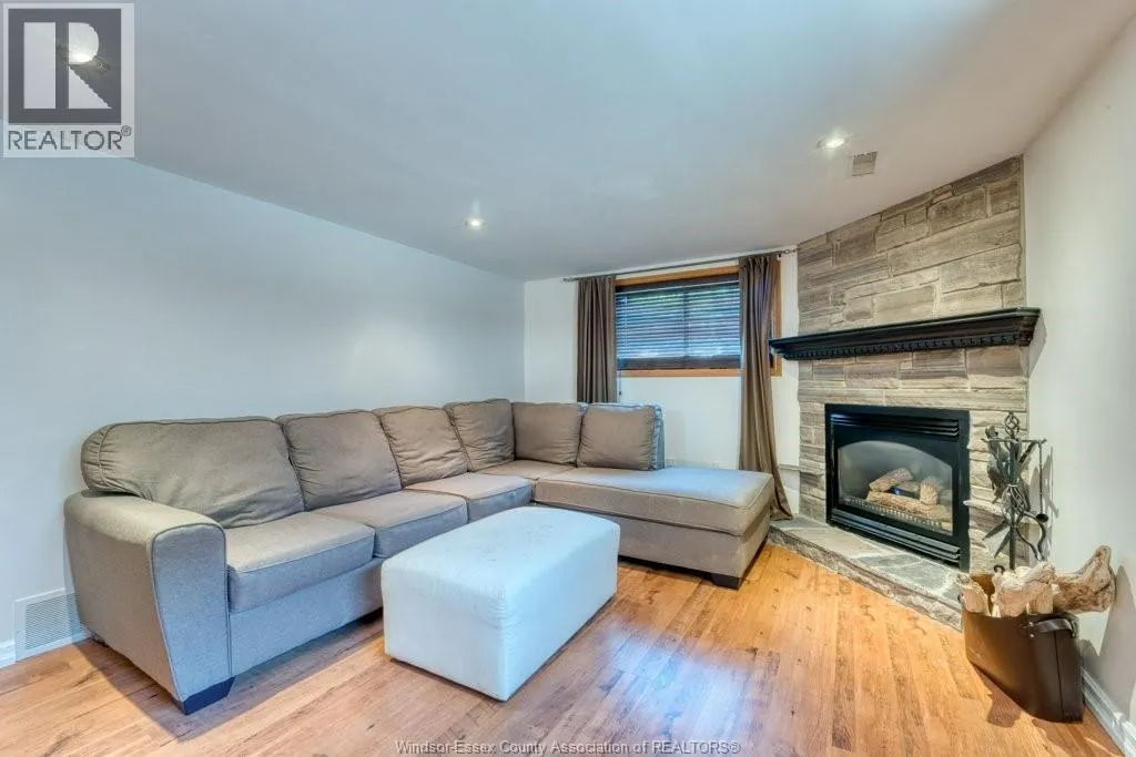 2954 RUSHTON