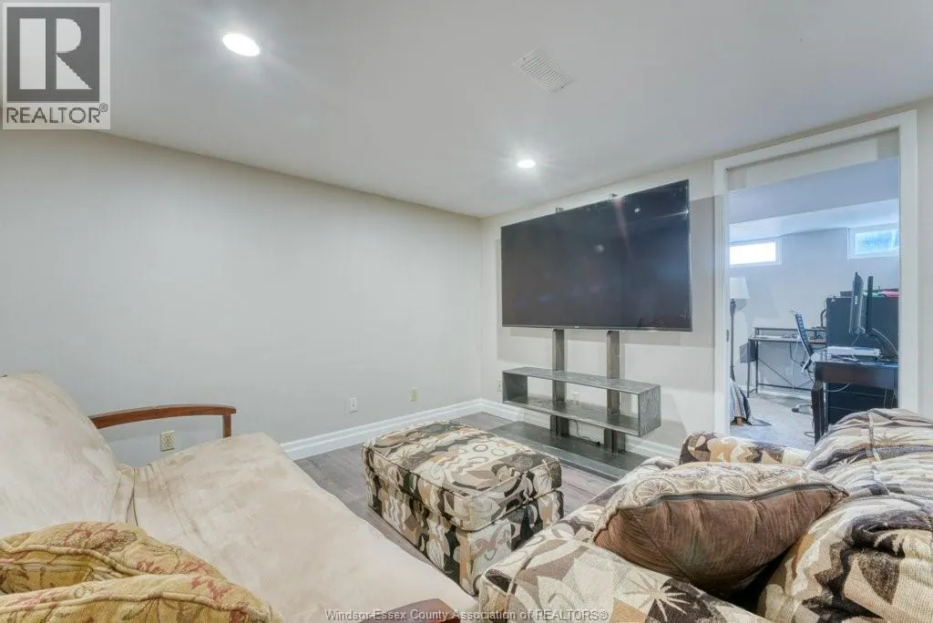 2954 RUSHTON