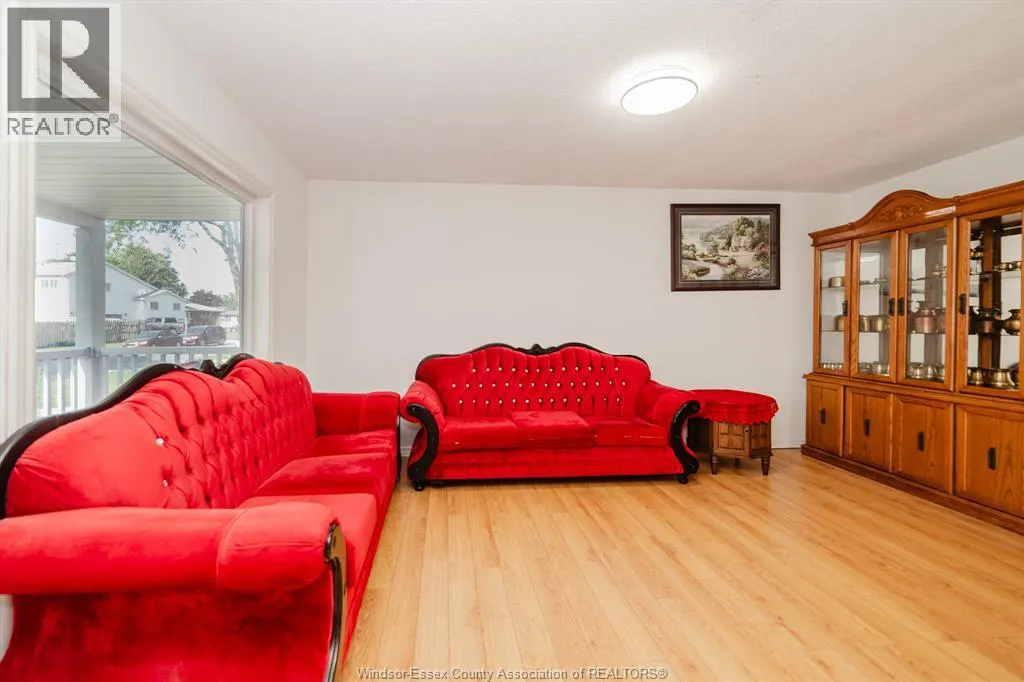 3444 HEMLOCK