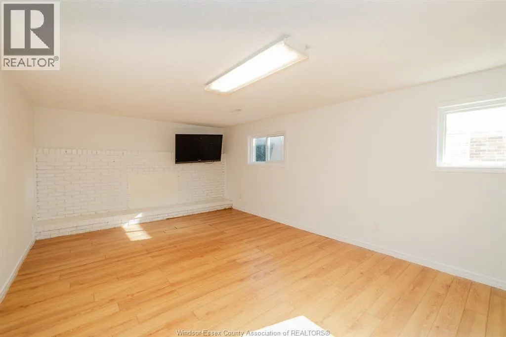 3444 HEMLOCK