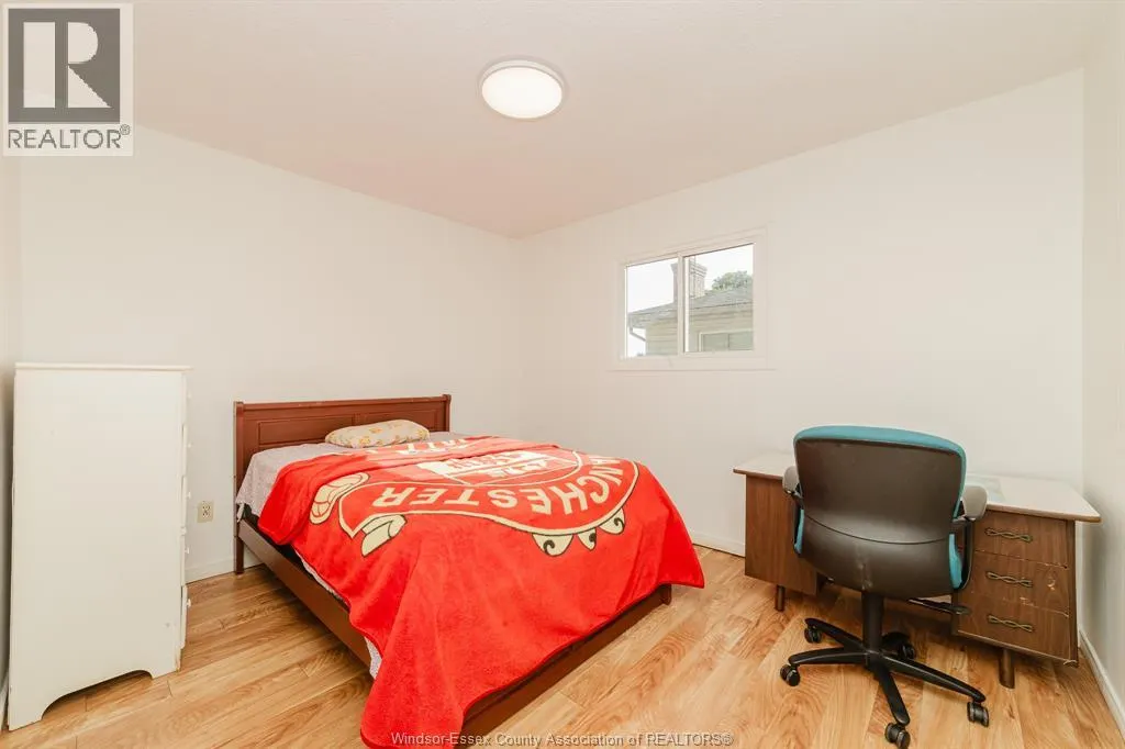 3444 HEMLOCK
