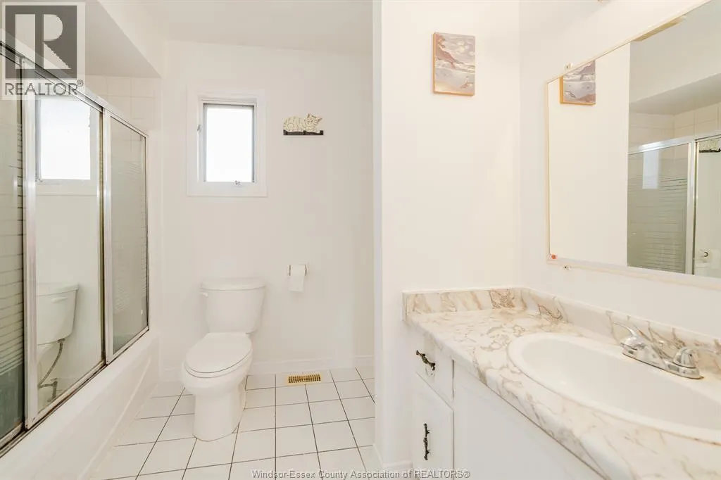 3444 HEMLOCK