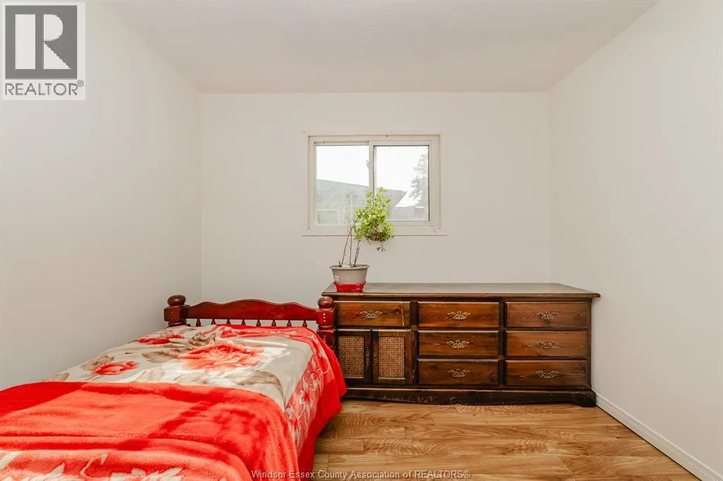 3444 HEMLOCK